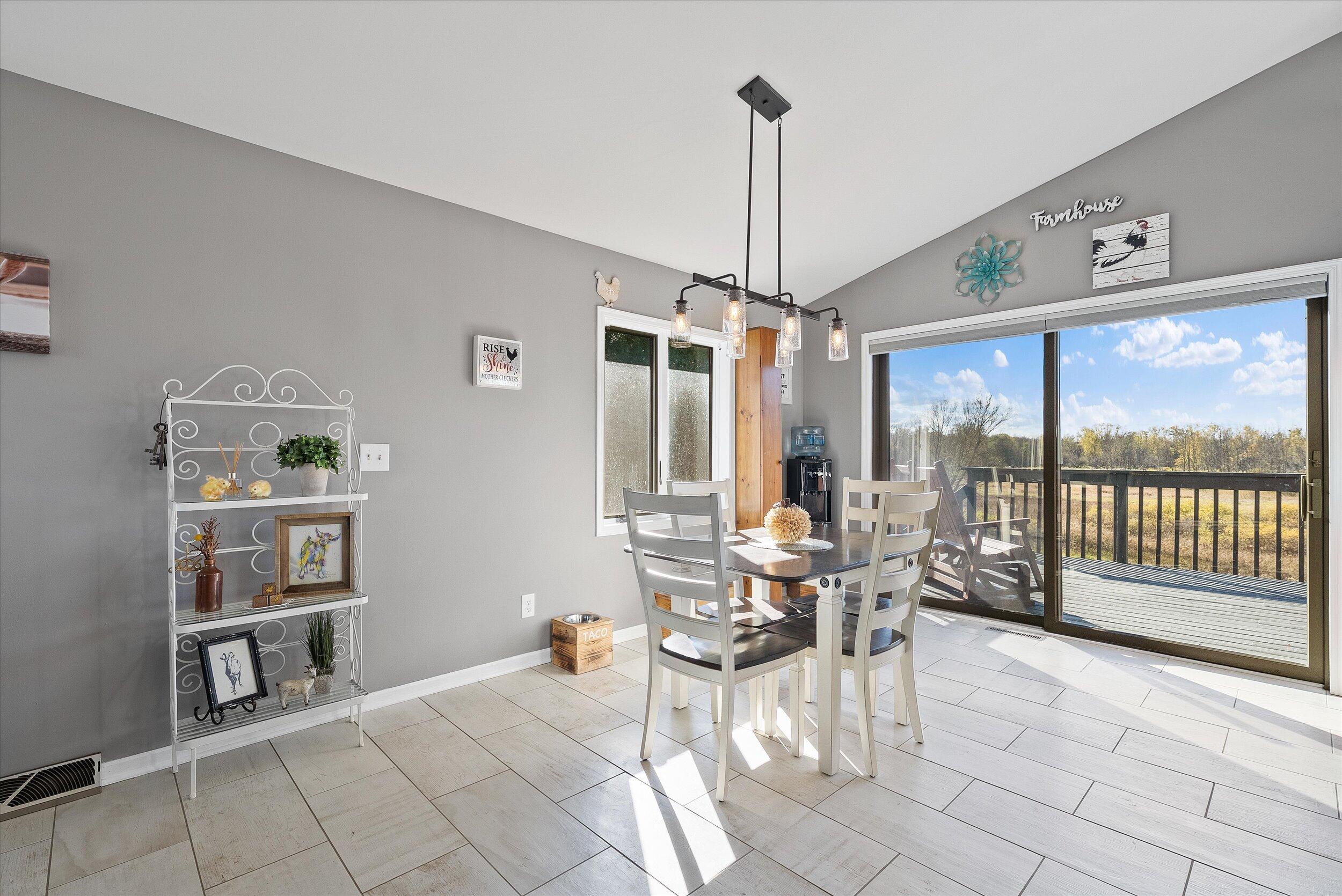 9083 Fillmore Road Farmington, WI 53021 - Photo 6 of 61 06-Dining Area