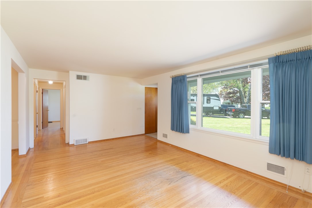 43 Golf Stream Drive Perinton, NY 14526 - Photo 12 of 45