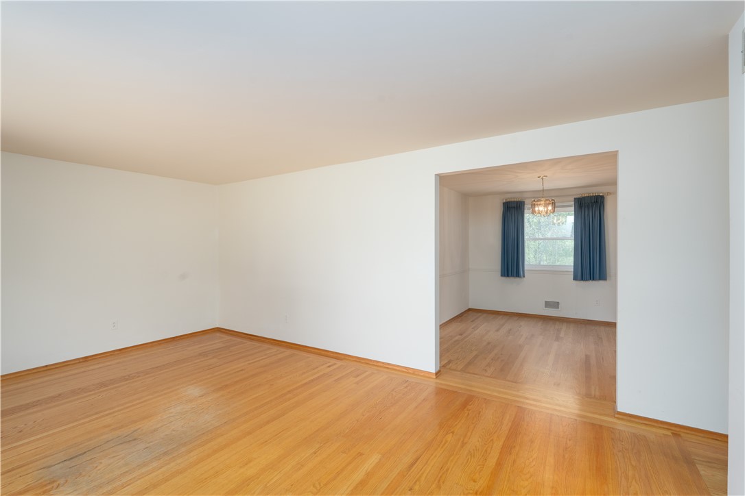 43 Golf Stream Drive Perinton, NY 14526 - Photo 7 of 45