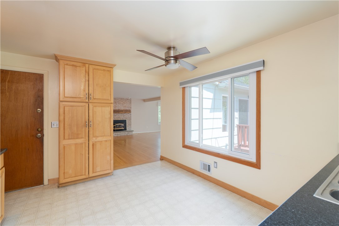 43 Golf Stream Drive Perinton, NY 14526 - Photo 8 of 45