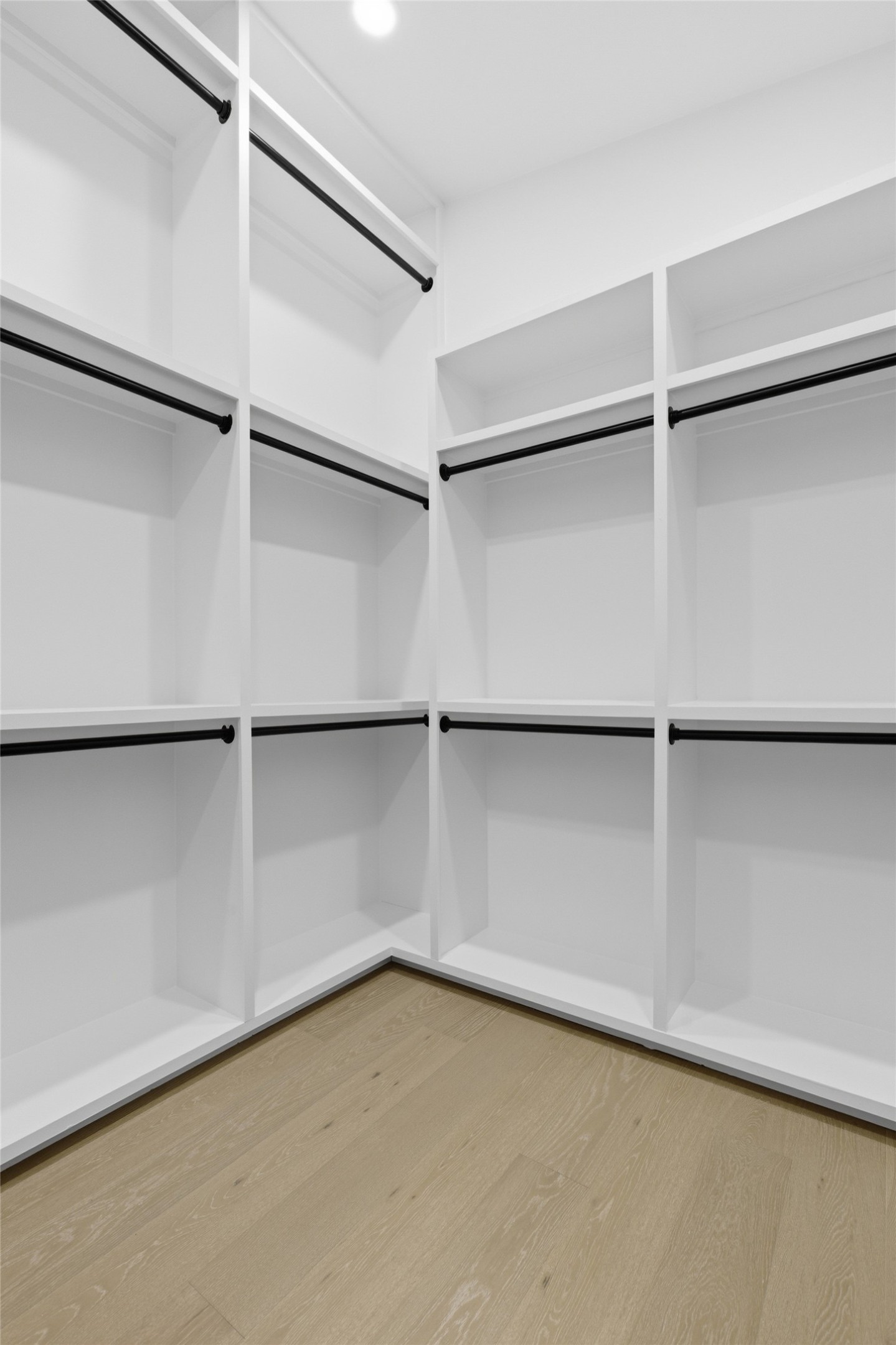 5013 Rob-Scott Street Austin, TX 78721 - Photo 25 of 35 Walk in closet in both guest bedrooms.