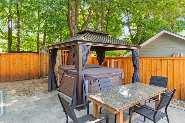 $549,900 | 6 Rublee Street, St. Albans, VT 05478