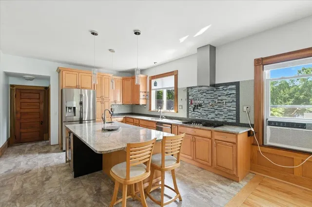 $549,900 | 6 Rublee Street, St. Albans, VT 05478