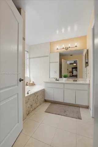 $739,999 | 11230 Southwest 59th Place, Cooper City, FL 33330