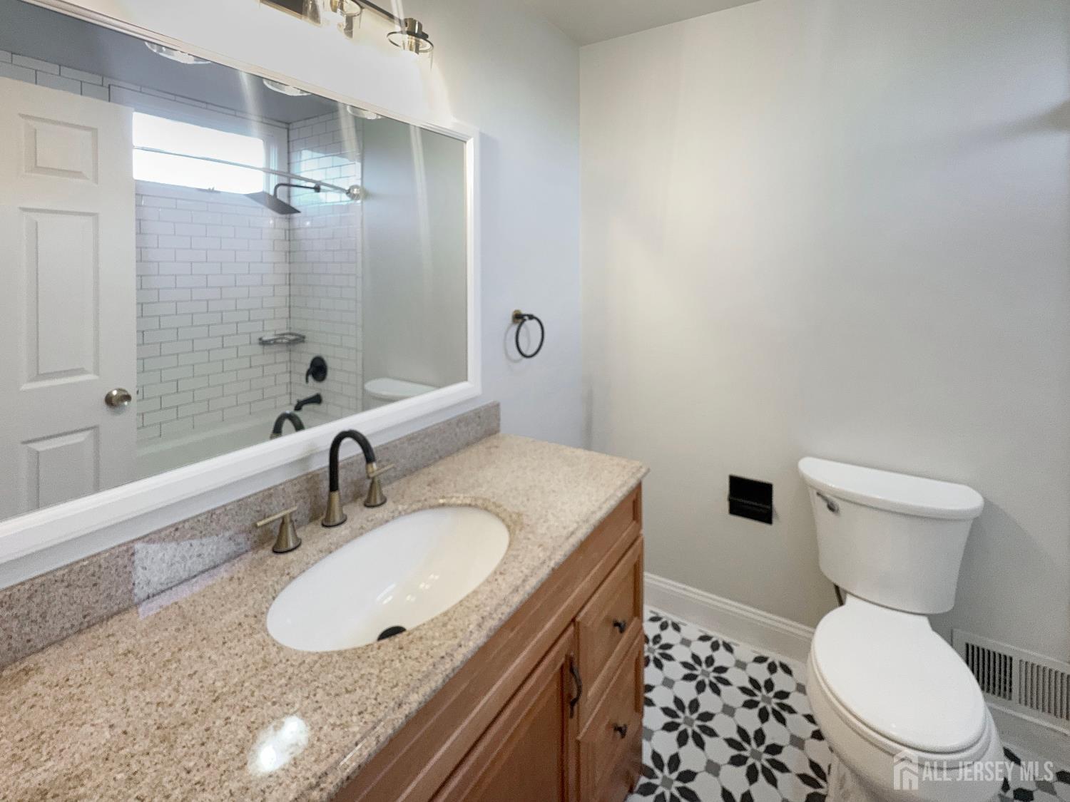 21 Buck Road East Brunswick, NJ 08816 - Photo 15 of 31