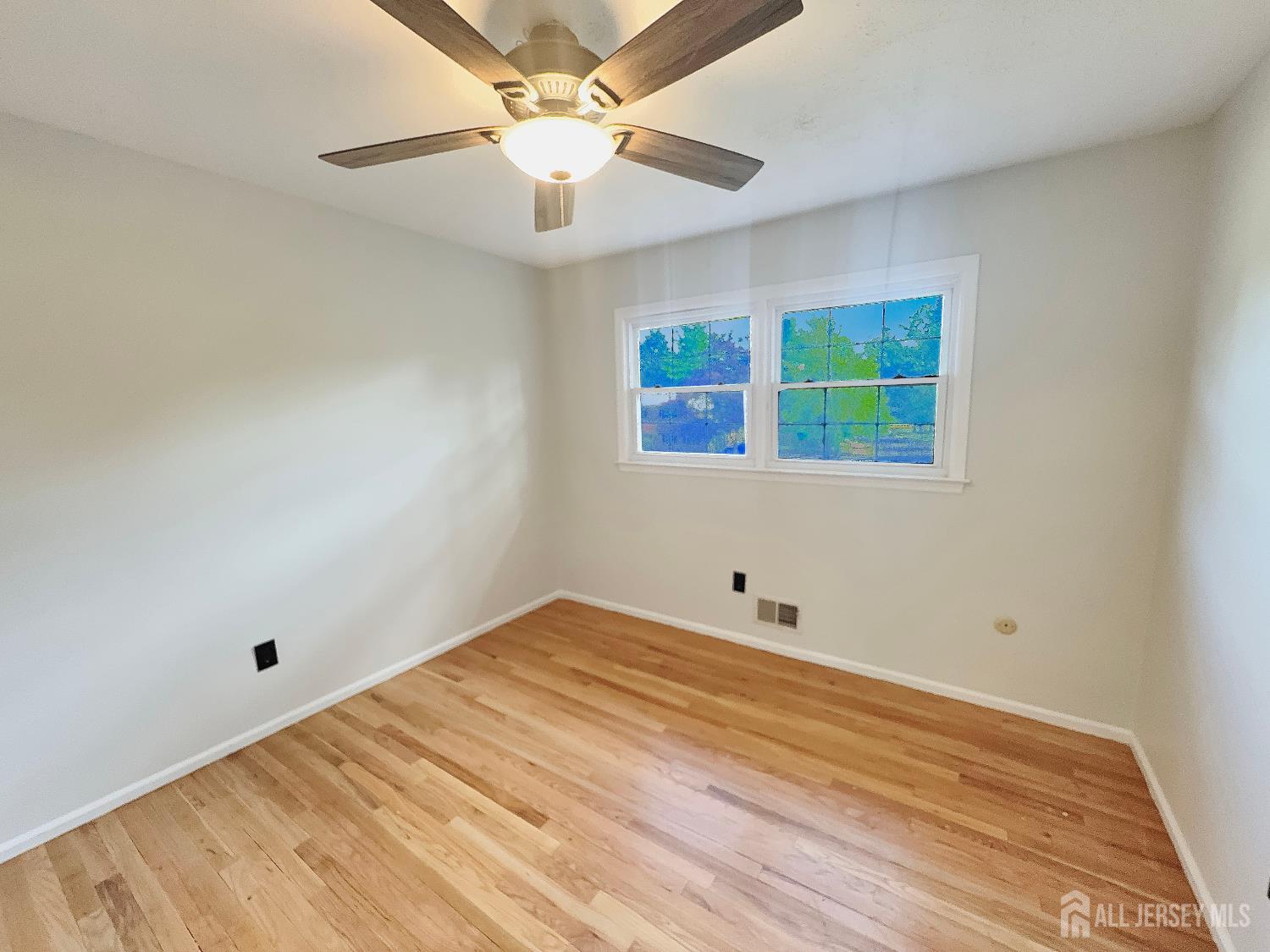 21 Buck Road East Brunswick, NJ 08816 - Photo 26 of 31