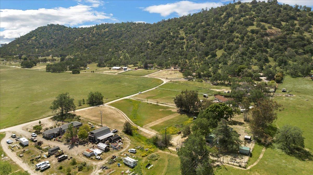 26982 Twin Ponds Road Clovis, CA 93619 - Photo 30 of 48 a view of a lake