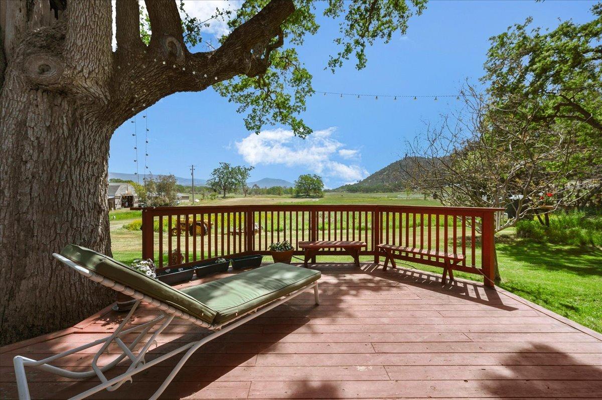 26982 Twin Ponds Road Clovis, CA 93619 - Photo 3 of 48 a view of a roof deck