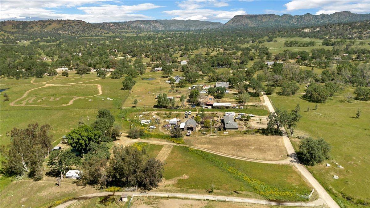 26982 Twin Ponds Road Clovis, CA 93619 - Photo 33 of 48 a view of a city