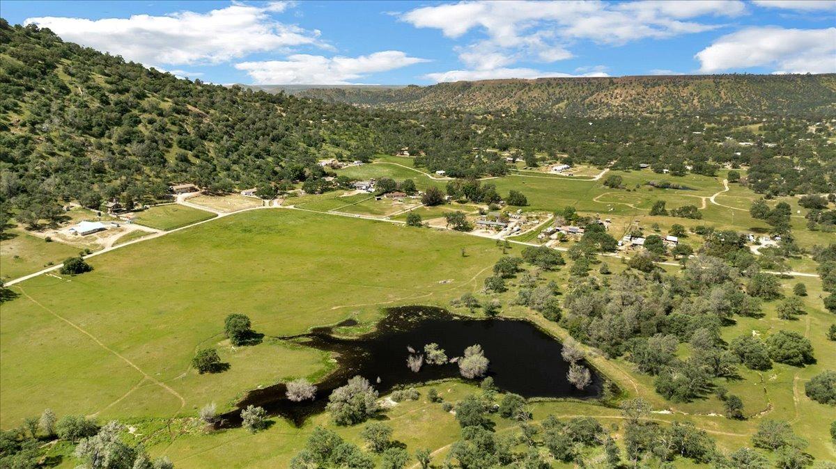 26982 Twin Ponds Road Clovis, CA 93619 - Photo 37 of 48 a view of a lake with a city