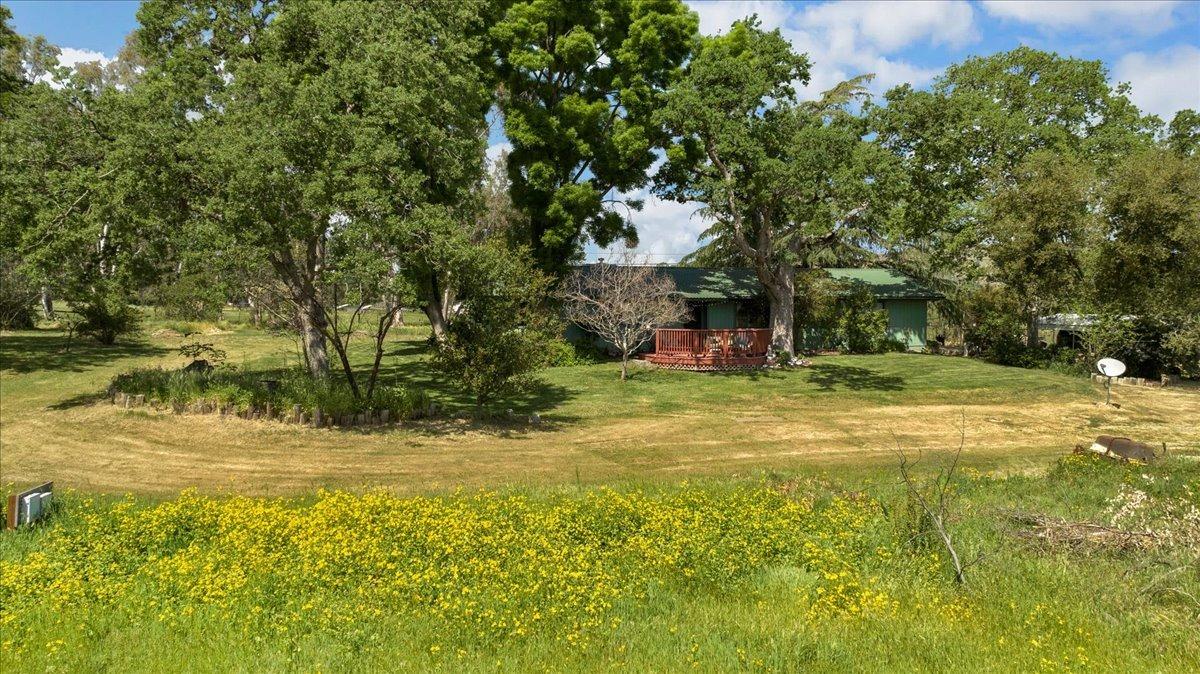 26982 Twin Ponds Road Clovis, CA 93619 - Photo 48 of 48 a view of a house with a yard