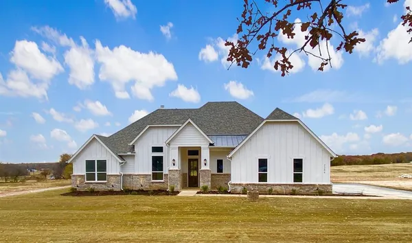 $549,000 | 2284 Erwin Road, Poolville, TX 76487