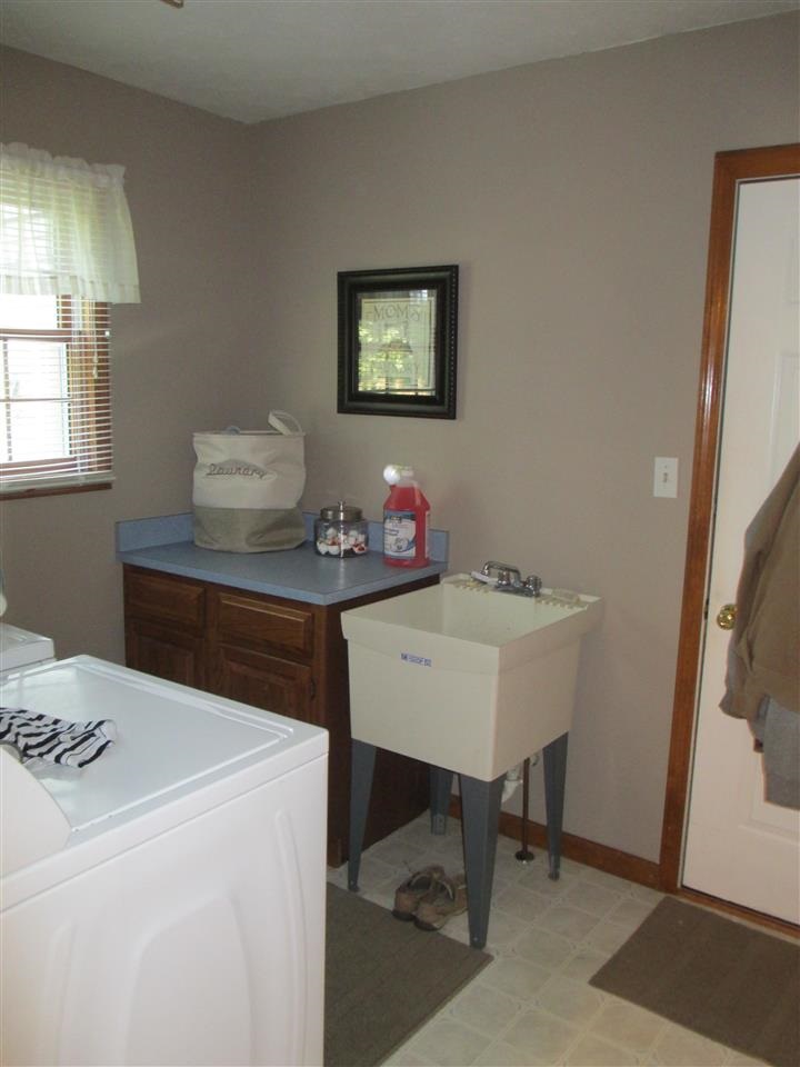 5060 Ford Road Mount Vernon, IN 47620 - Photo 16 of 24 Gallery Image 16