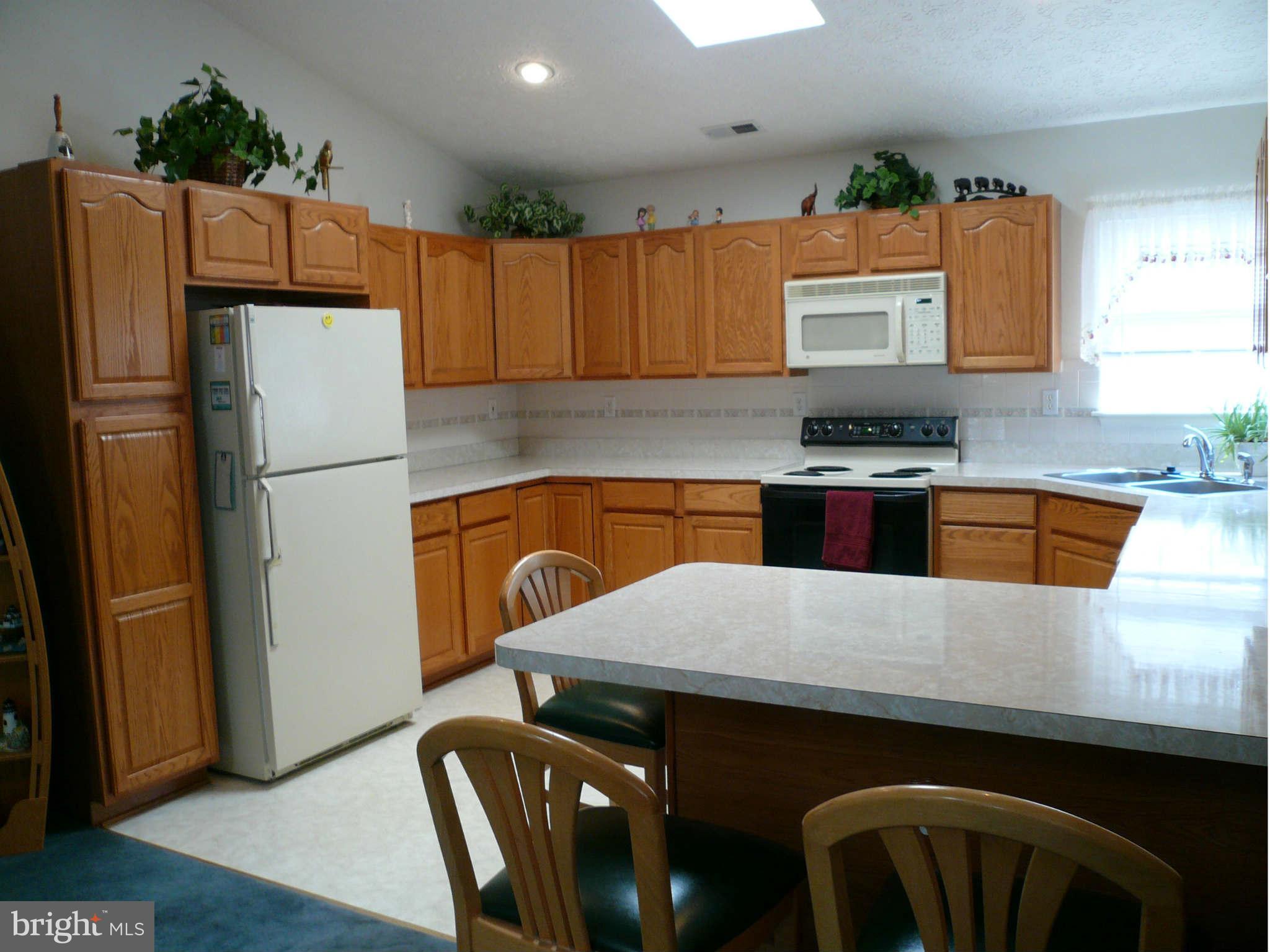 2806 5th Street Sparrows Point, MD 21219 - Photo 3 of 28 Kitchen