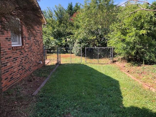 5609 Valley Field Road Southeast Hickory, NC 28602 - Photo 2 of 13 Gallery Image 2