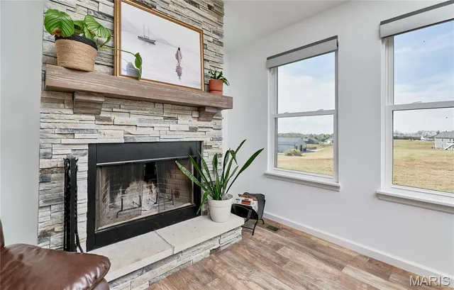 $425,000 | 31 Whiteside Estates Drive, Silex, MO 63377