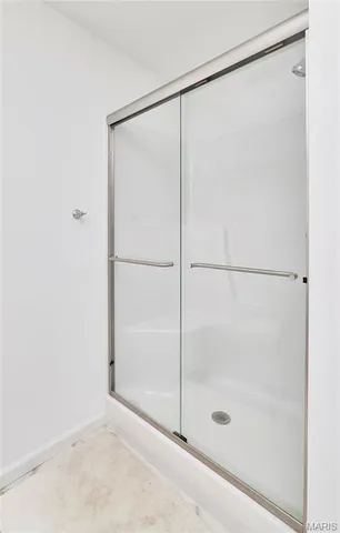 $425,000 | 31 Whiteside Estates Drive, Silex, MO 63377