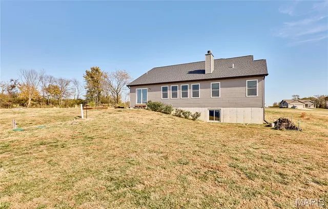 $425,000 | 31 Whiteside Estates Drive, Silex, MO 63377