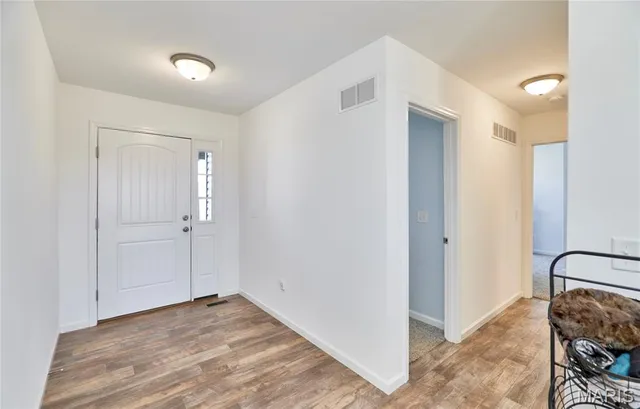 $425,000 | 31 Whiteside Estates Drive, Silex, MO 63377