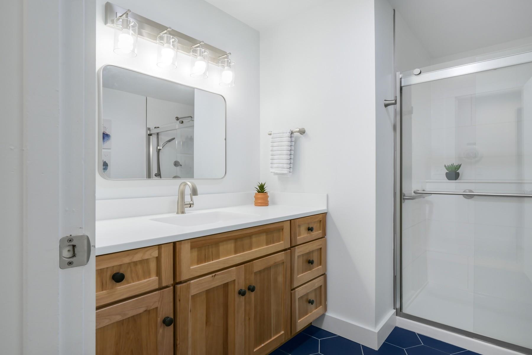 790 East Mountain Road, Unit E1 Killington, VT 05751 - Photo 21 of 38 Gallery Image 21