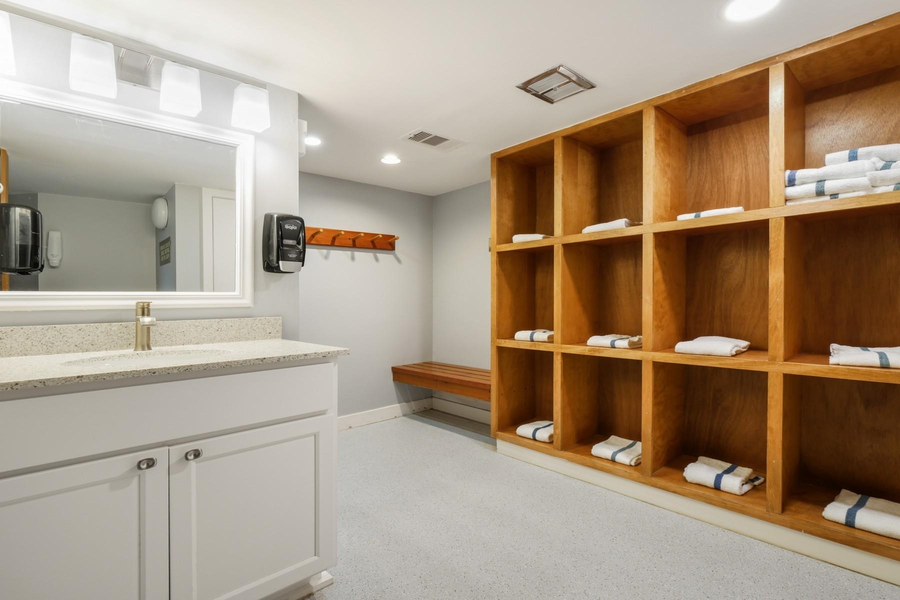 790 East Mountain Road, Unit E1 Killington, VT 05751 - Photo 32 of 38 Gallery Image 32
