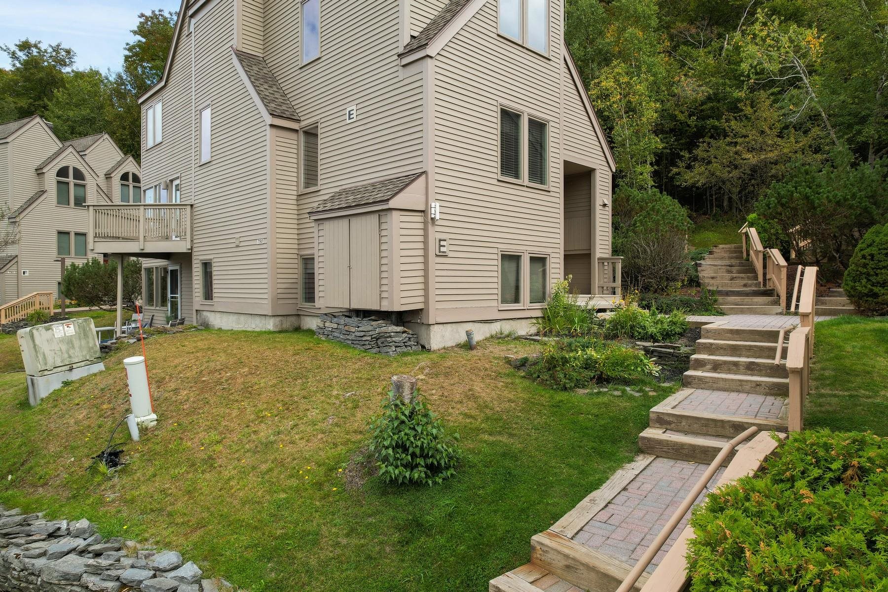 790 East Mountain Road, Unit E1 Killington, VT 05751 - Photo 6 of 38 Gallery Image 6