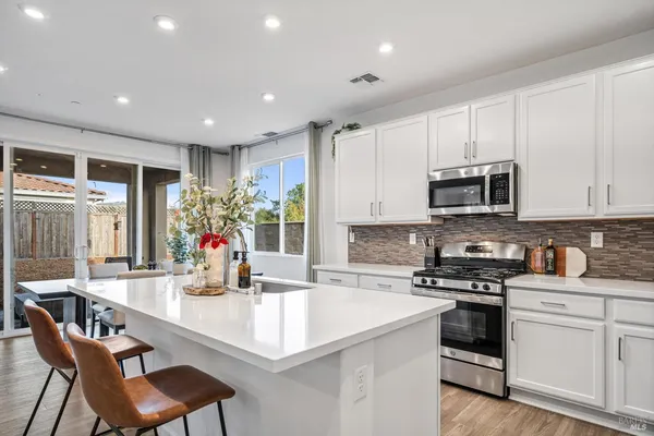 $999,000 | 6254 Overlook Place, Rohnert Park, CA 94928