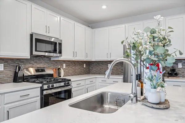 $999,000 | 6254 Overlook Place, Rohnert Park, CA 94928