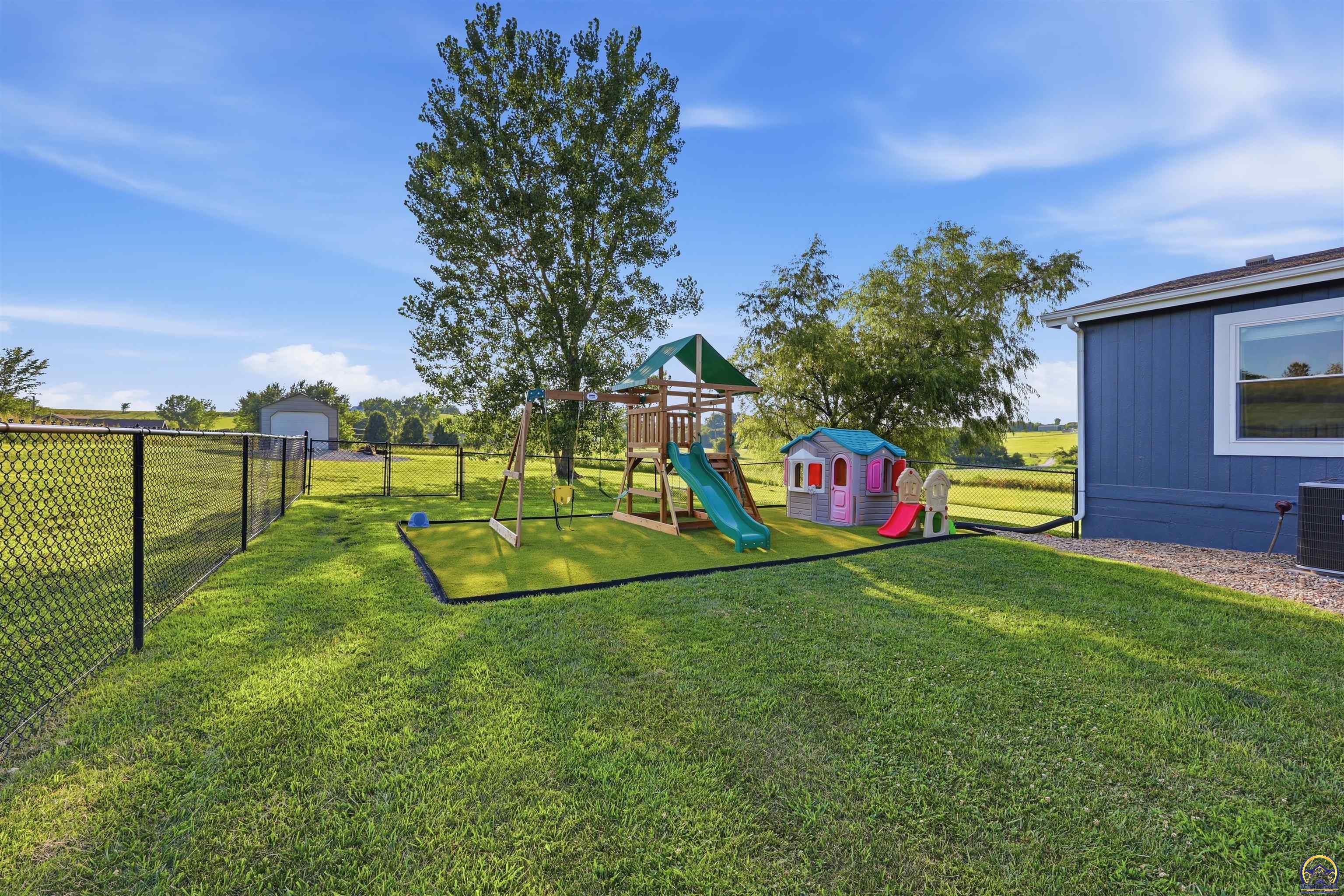 6449 Northwest Humphrey Road Topeka, KS 66618 - Photo 40 of 47