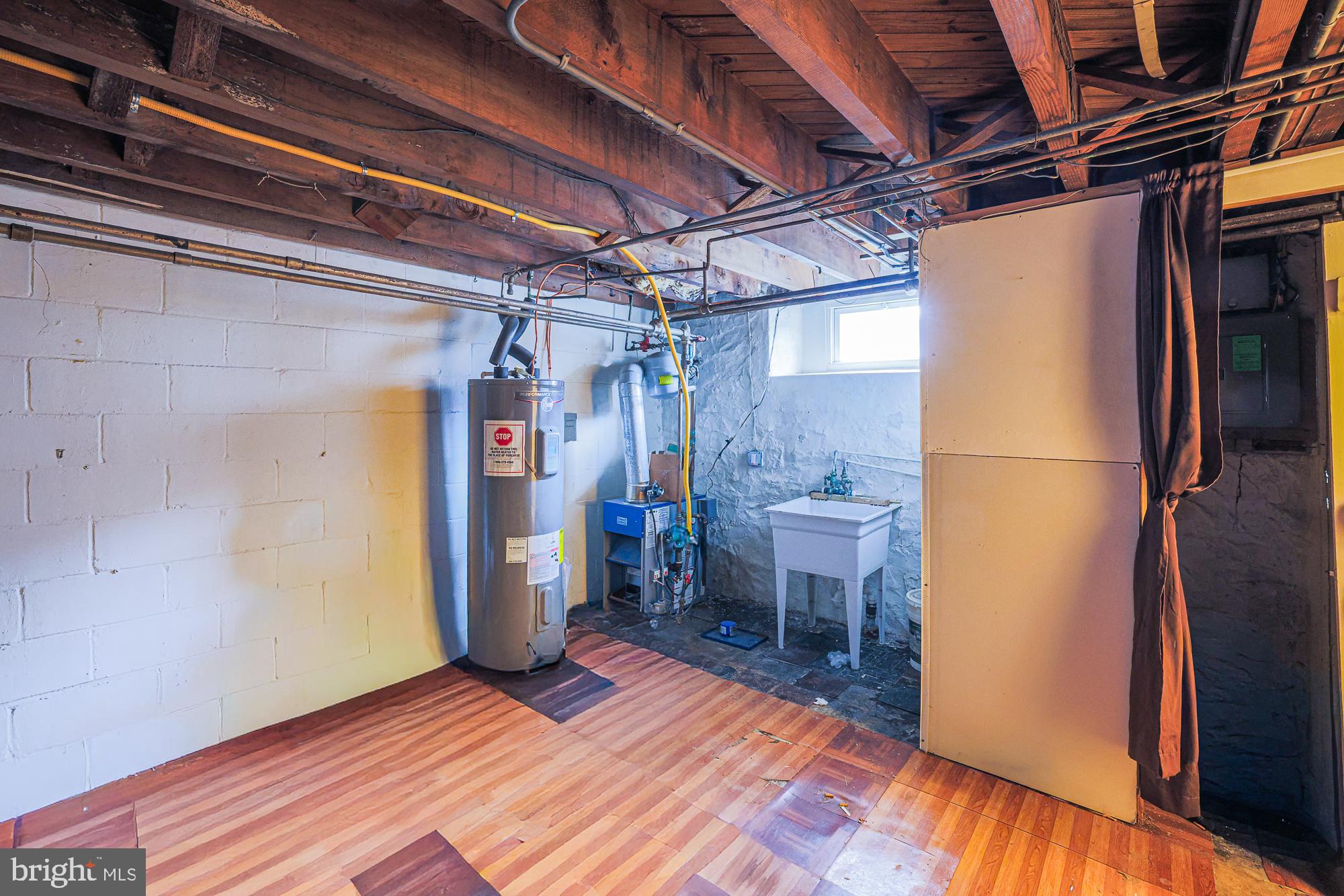1540 Kingsway Road Baltimore, MD 21218 - Photo 15 of 39