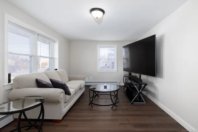 $1,625 | 28 Aircraft Road, Unit D, Southington, CT 06489