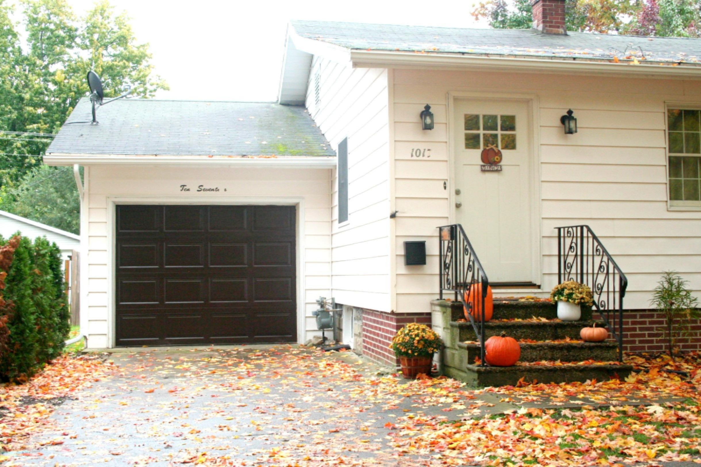 1017 West Street Three Rivers, MI 49093 - Photo 3 of 21 front_1-e.jpg