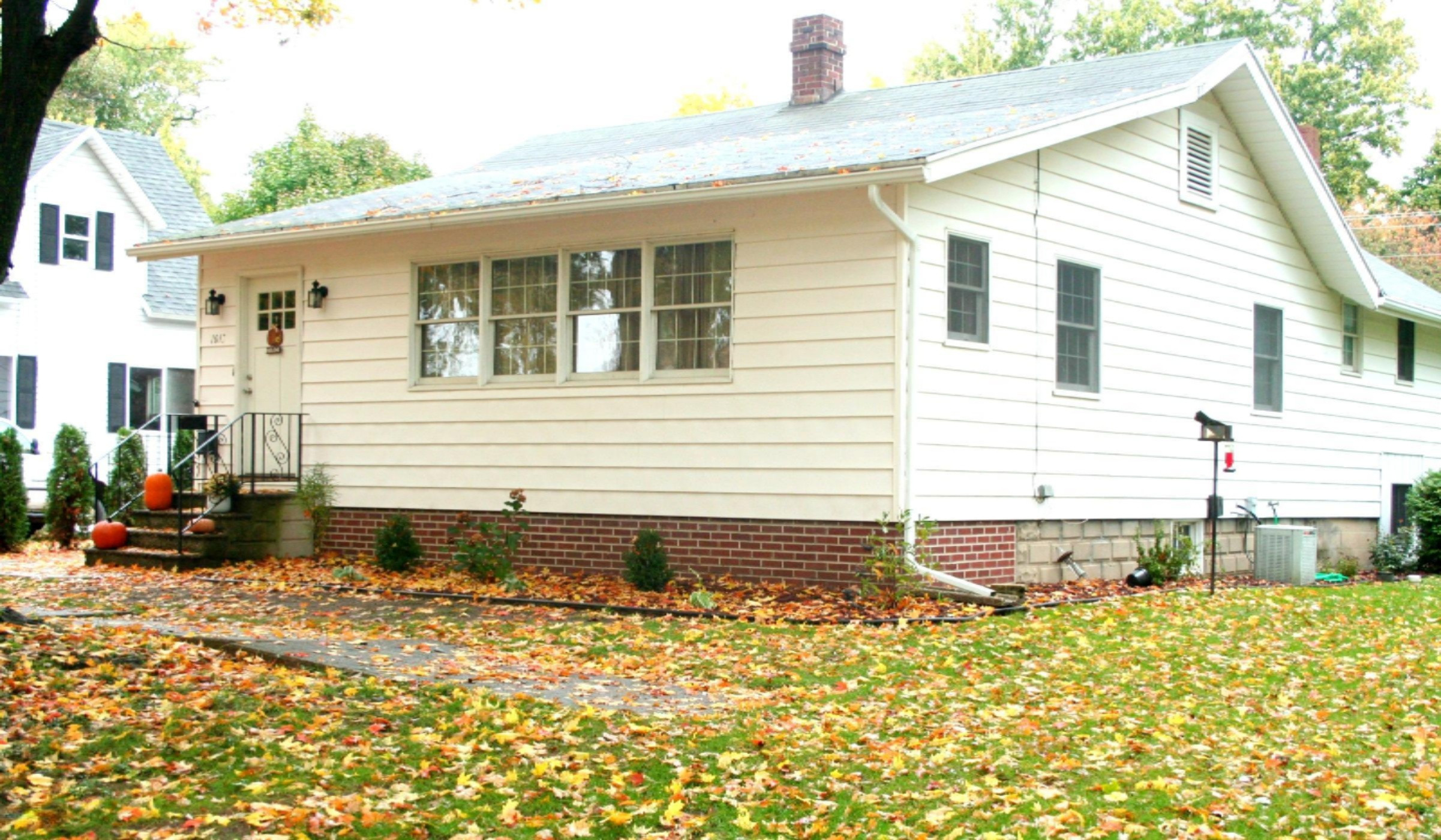 1017 West Street Three Rivers, MI 49093 - Photo 4 of 21 front_5-e.jpg