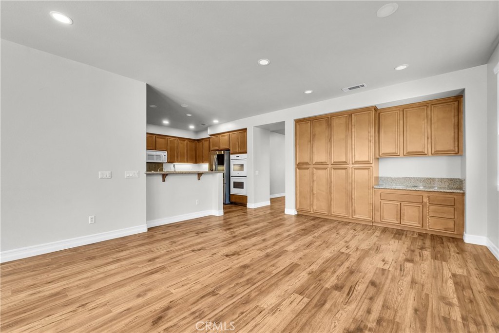 14297 Goose Street Eastvale, CA 92880 - Photo 9 of 38