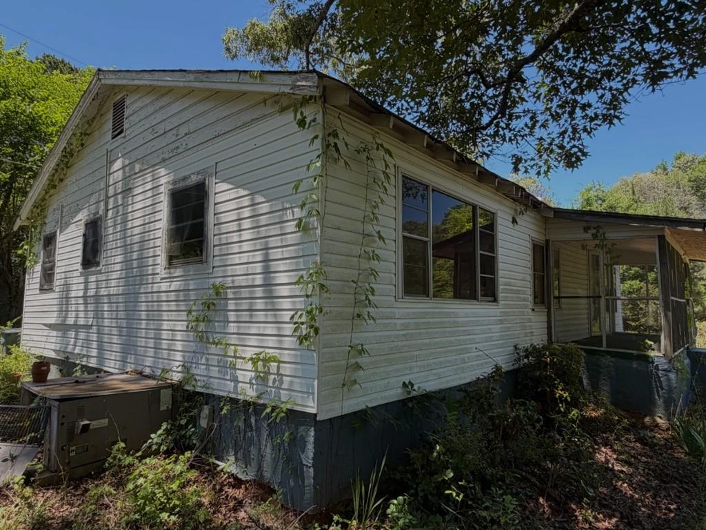 796 Shoemaker Road West Point, GA 31833 - Photo 5 of 16