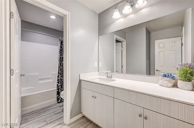 $674,999 | 1371 Bear Brook Avenue, Henderson, NV 89074