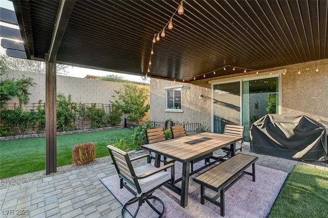 $674,999 | 1371 Bear Brook Avenue, Henderson, NV 89074