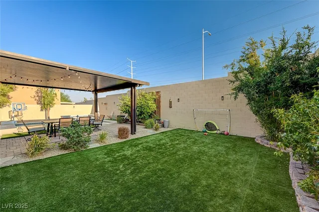 $674,999 | 1371 Bear Brook Avenue, Henderson, NV 89074