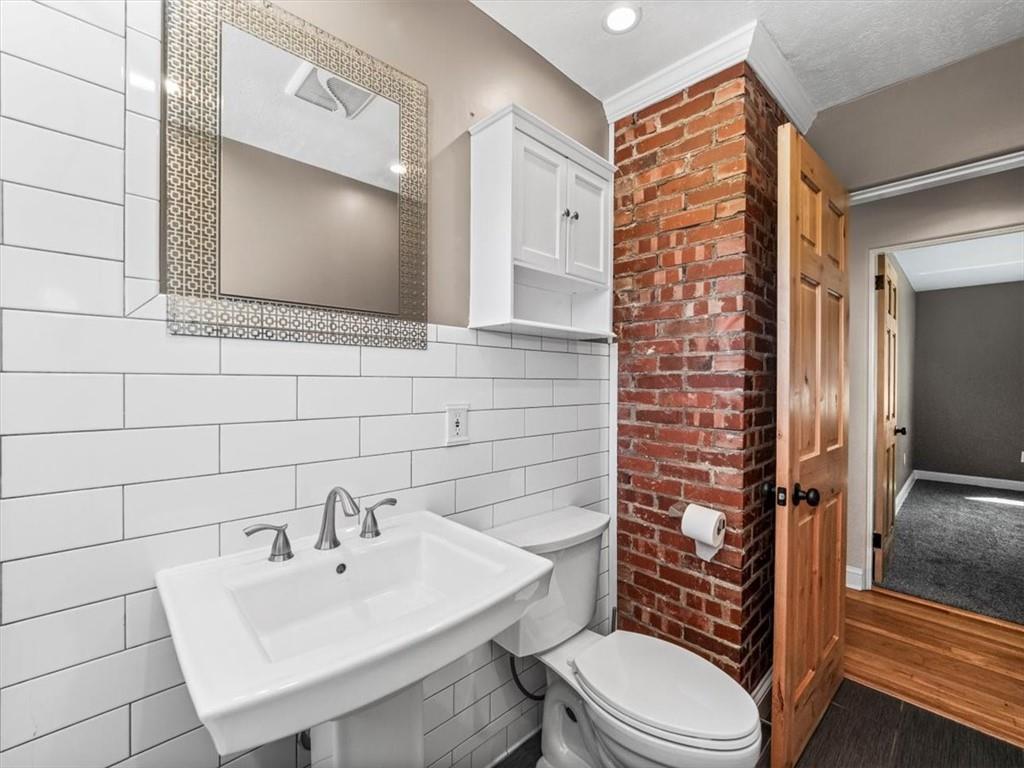 301 Churchill Road Pittsburgh, PA 15235 - Photo 19 of 34 Gallery Image 19