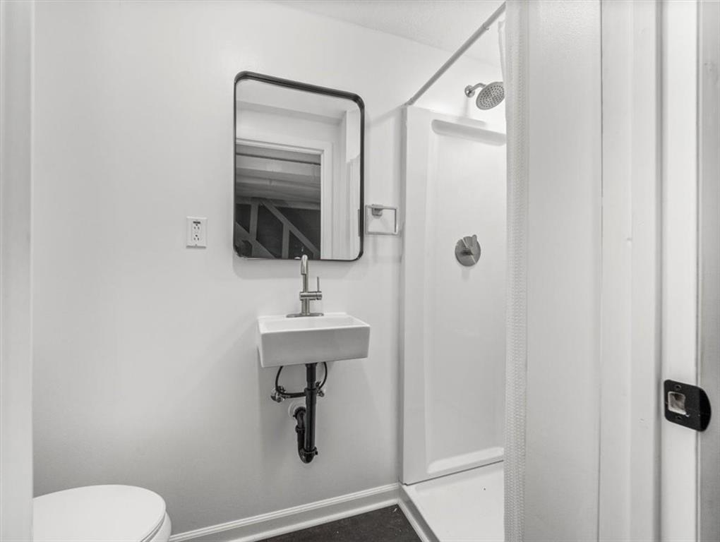 301 Churchill Road Pittsburgh, PA 15235 - Photo 24 of 34 Gallery Image 24