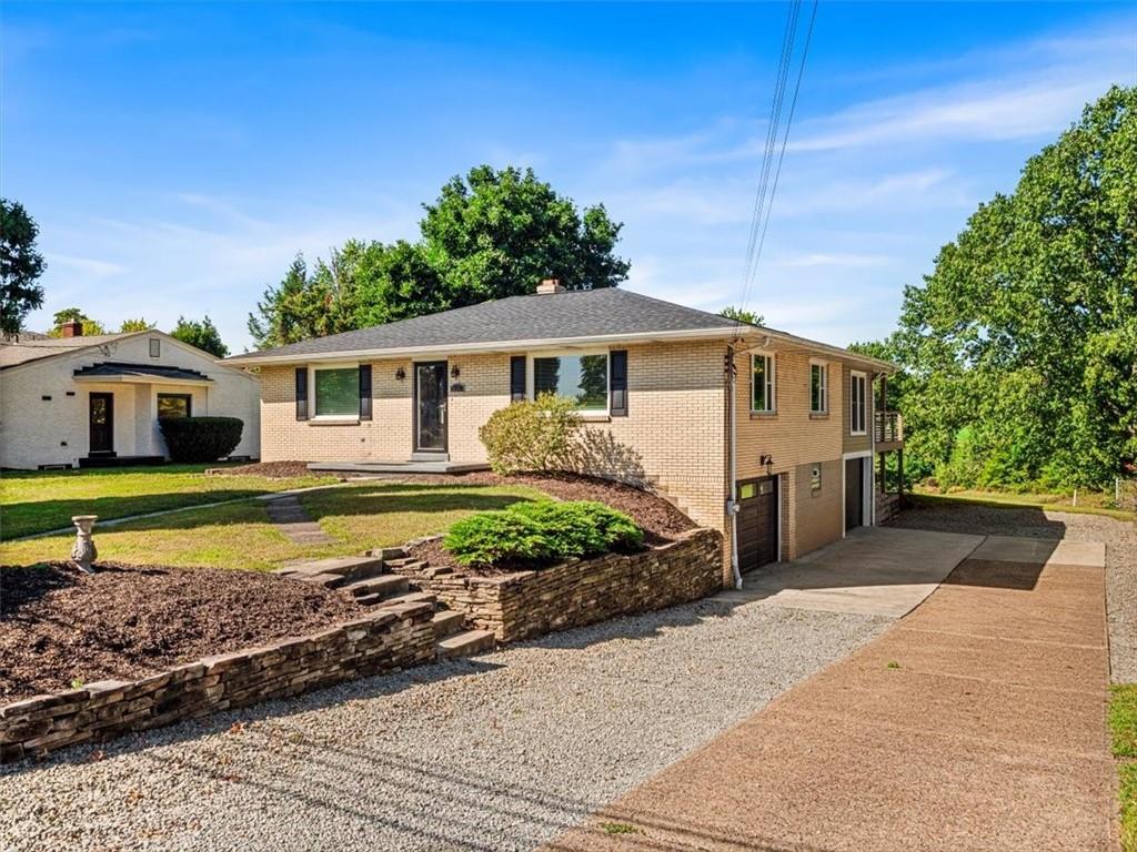 301 Churchill Road Pittsburgh, PA 15235 - Photo 3 of 34 Gallery Image 3