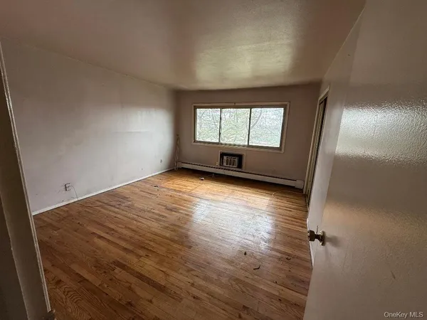 $229,000 | 2399 Union Boulevard, Unit 8B, Islip, NY 11751