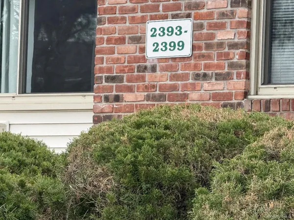 $229,000 | 2399 Union Boulevard, Unit 8B, Islip, NY 11751