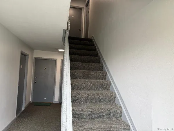 $229,000 | 2399 Union Boulevard, Unit 8B, Islip, NY 11751