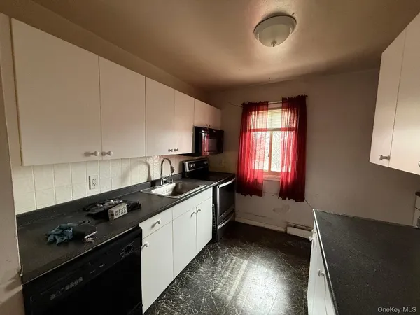 $229,000 | 2399 Union Boulevard, Unit 8B, Islip, NY 11751