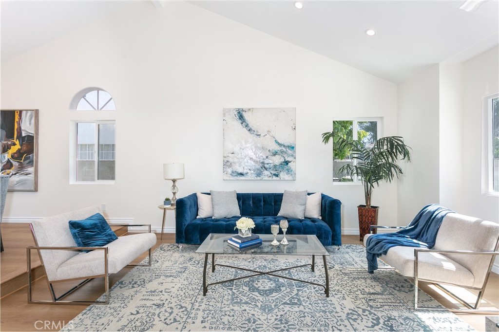 20107 Baltar Street Winnetka, CA 91306 - Photo 4 of 26