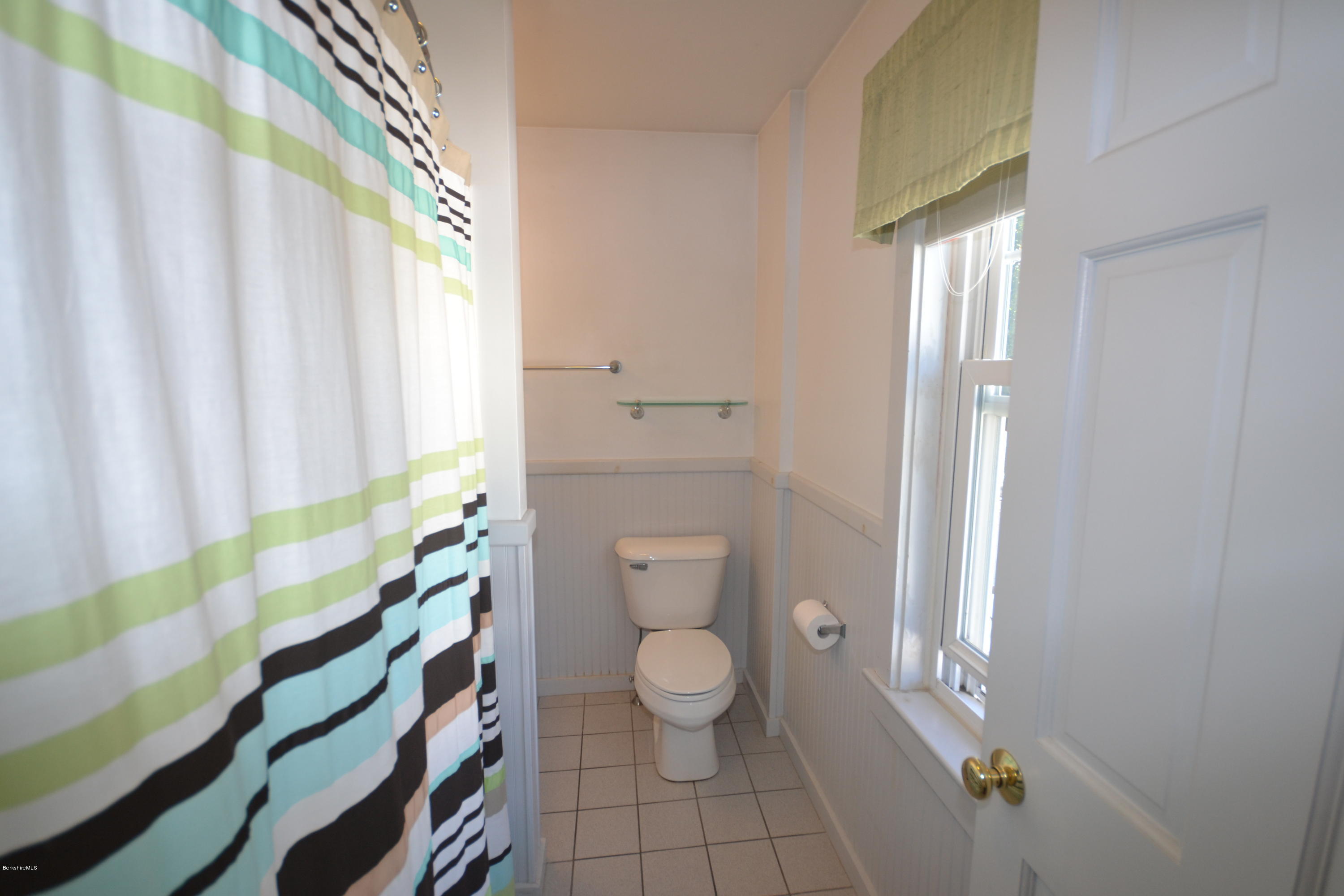 92 Holmes Road Pittsfield, MA 01201 - Photo 17 of 28 Full Bath