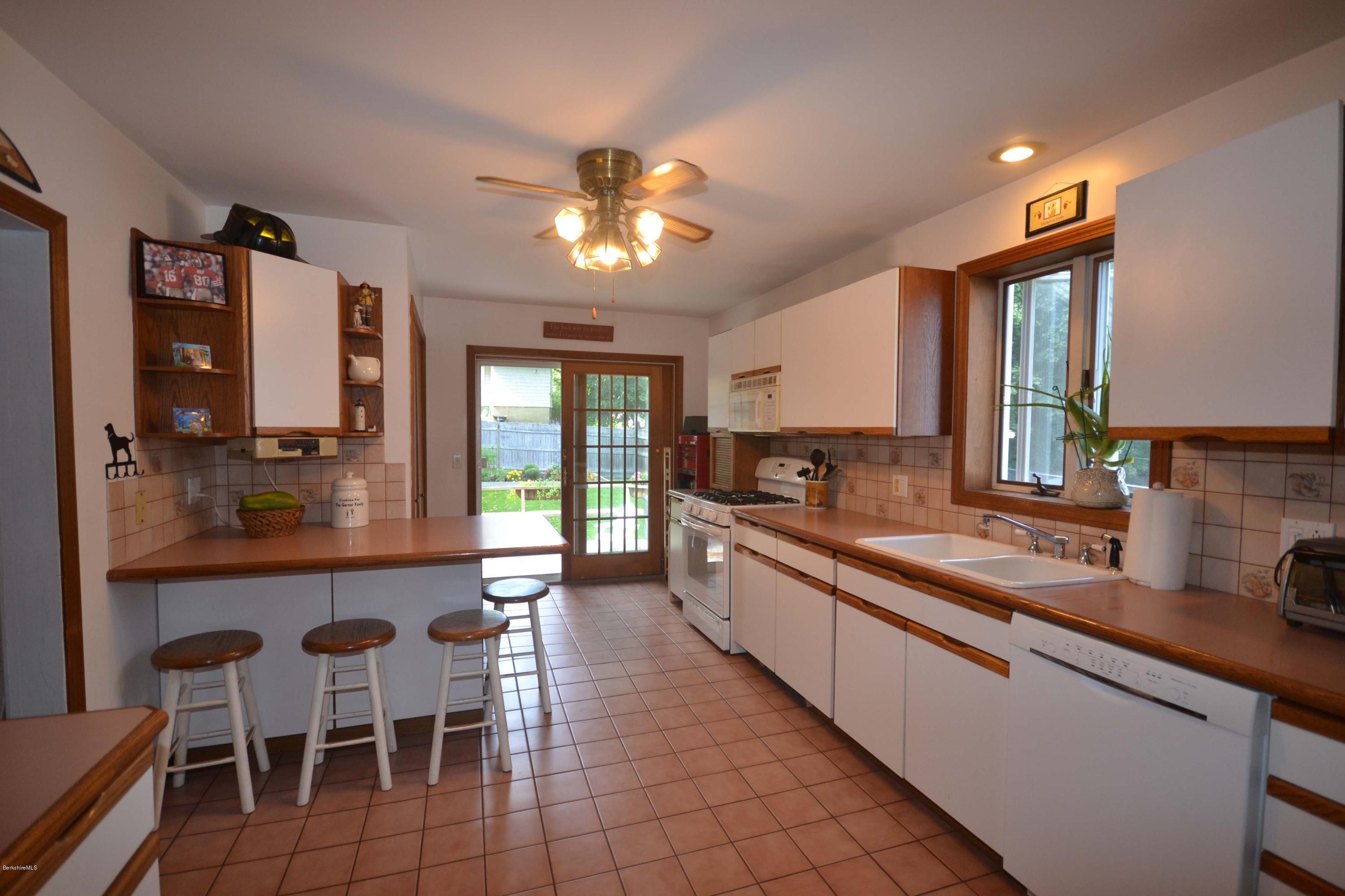 92 Holmes Road Pittsfield, MA 01201 - Photo 5 of 28 Kitchen