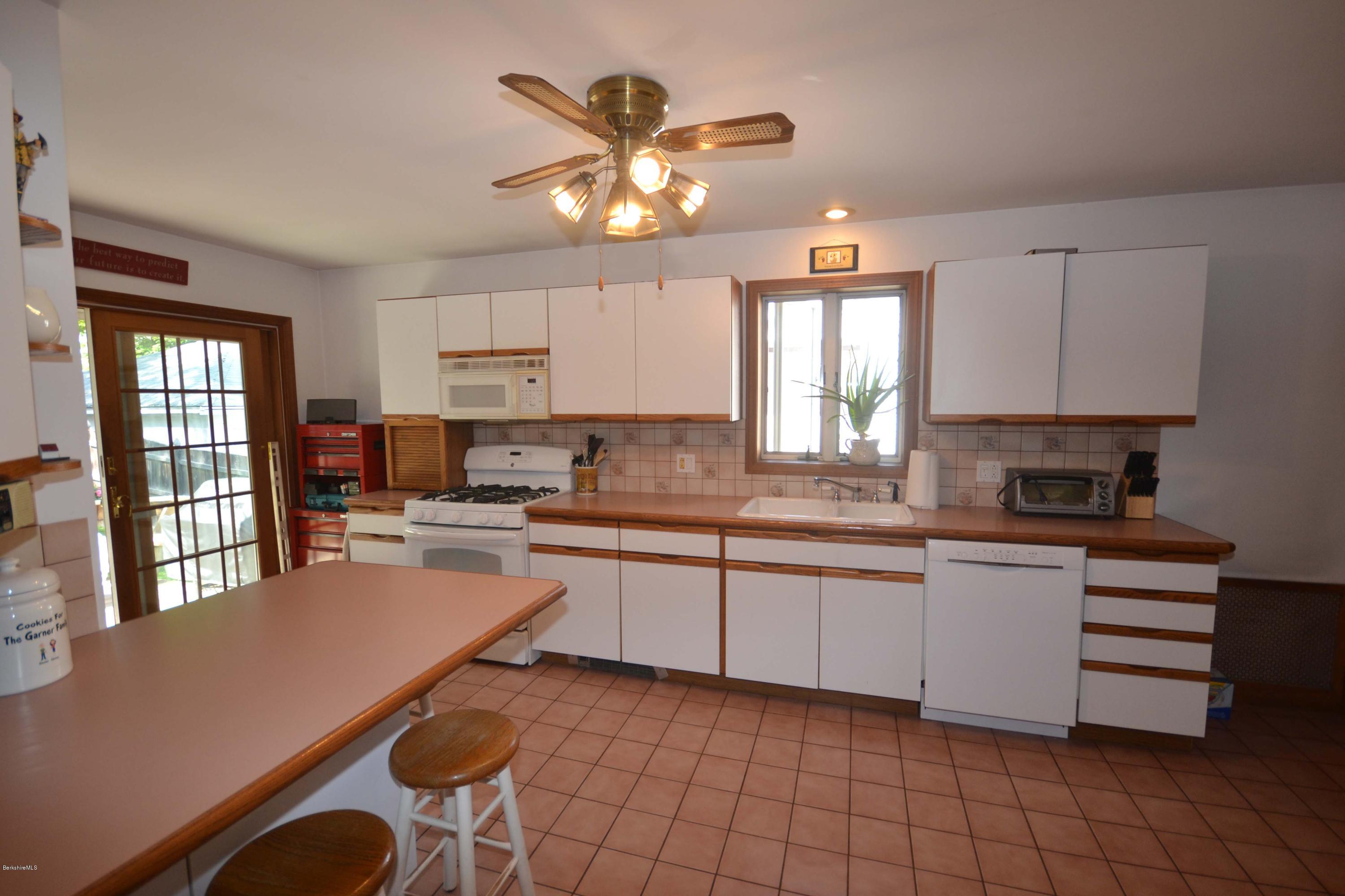 92 Holmes Road Pittsfield, MA 01201 - Photo 6 of 28 Kitchen