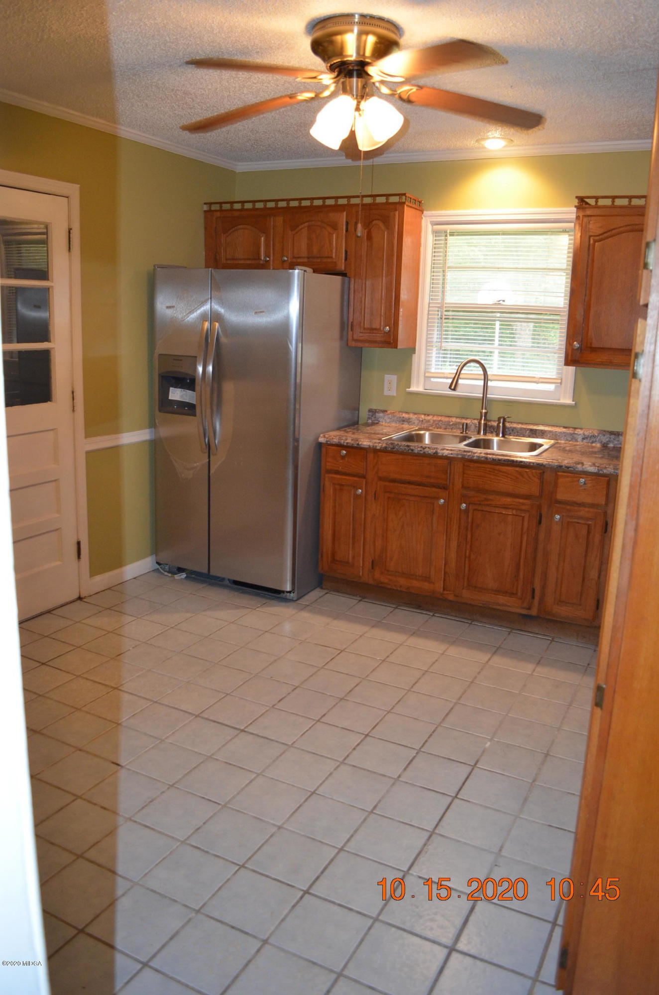 2440 Robinhood Road Macon, GA 31206 - Photo 5 of 20 2020-10-15 10.45.33